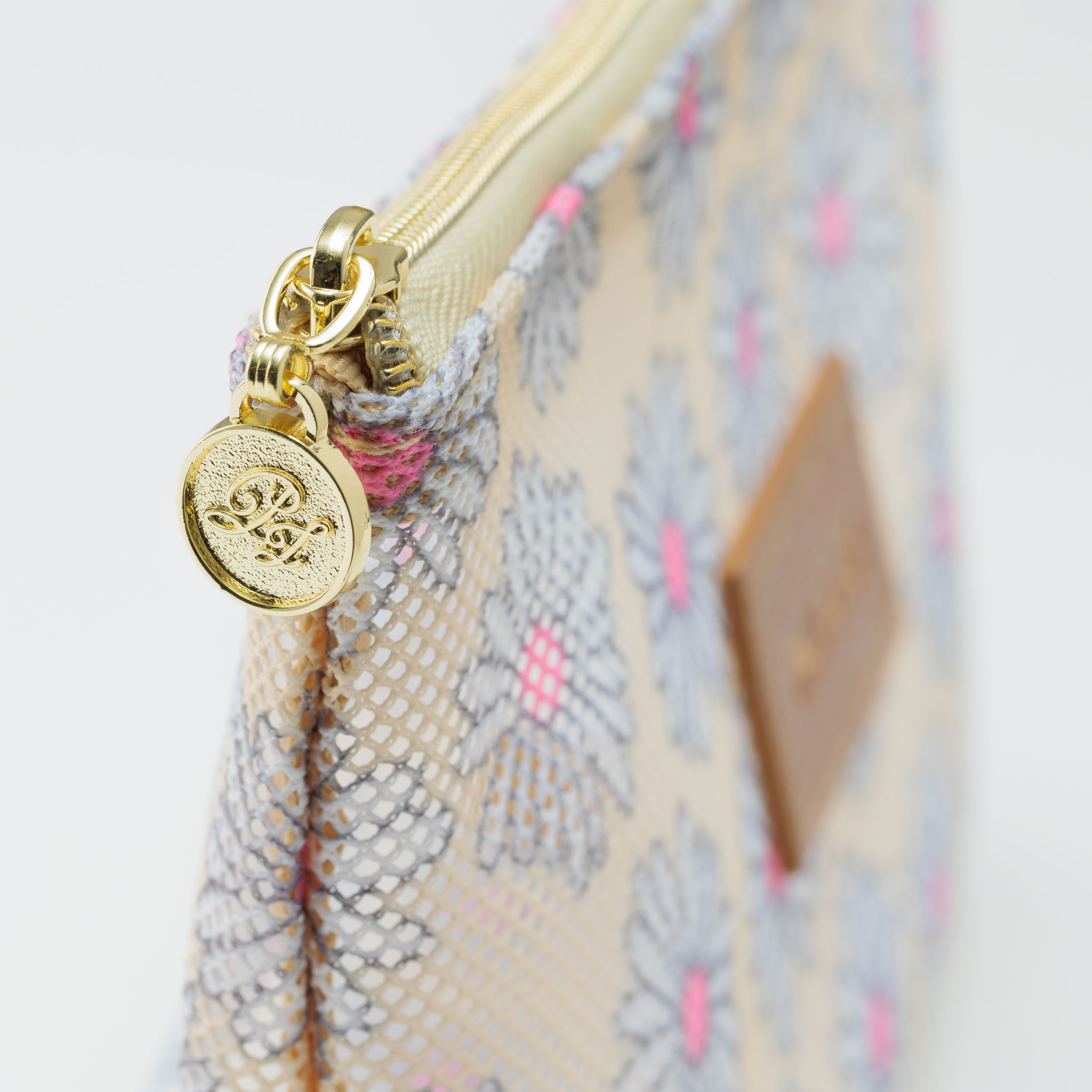 PAUL&JOE「プリントメッシュポーチ／ポール＆ジョー」|ポーチ|