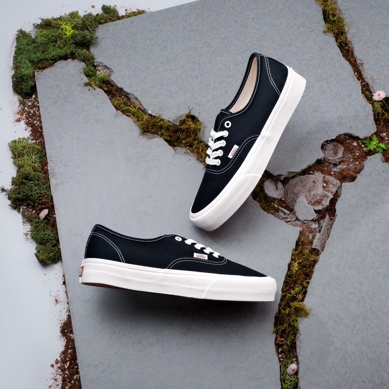 VANS「【VANS】AUTHENTIC VR3」|スニーカー|