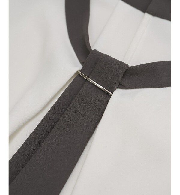 Rope&rsquo;Picnic「【WEB限定カラー・サイズ】メタルパーツフロントフリルタイブラウス/通勤対応」|シャツ・ブラウス|