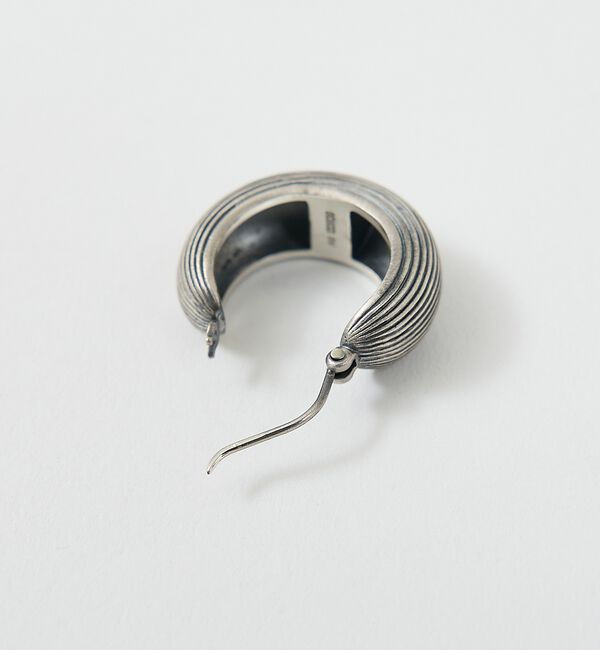 Rouge vif「【OCUCCI jewelry/オクチ ジュエリー】Hoop-strip M シ」|ピアス|