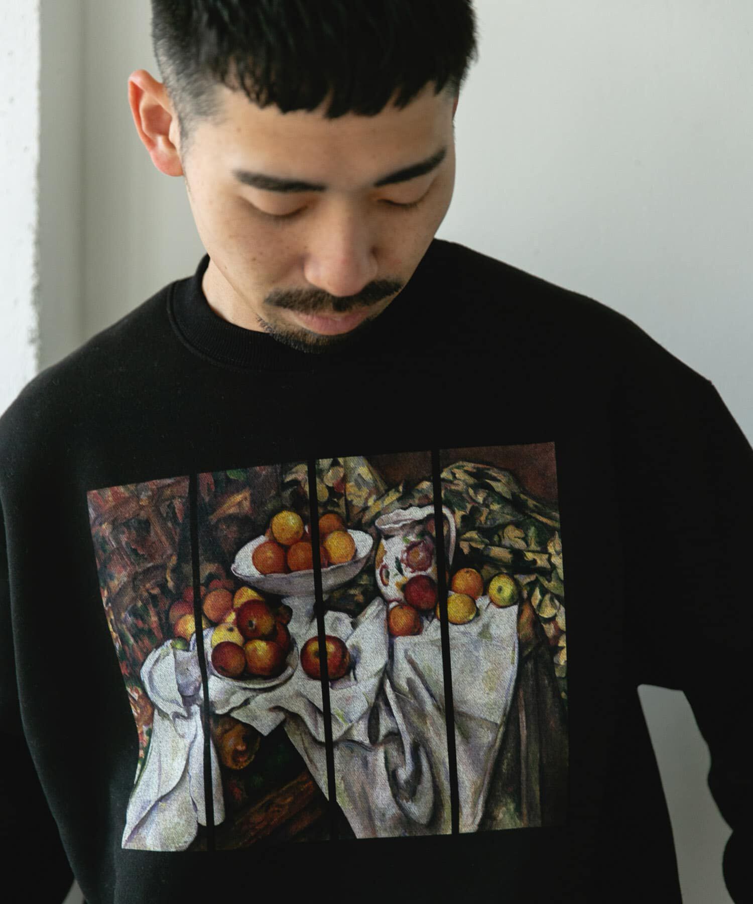 URBAN RESEARCH DOORS「セザンヌ アートプリント裏起毛スウェット」|スウェット・ジャージ|ブラック