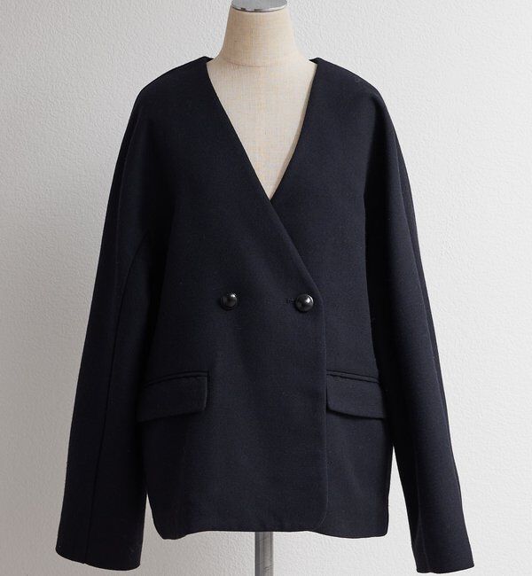  「ラペルレスジャケット」|ノーカラージャケット|