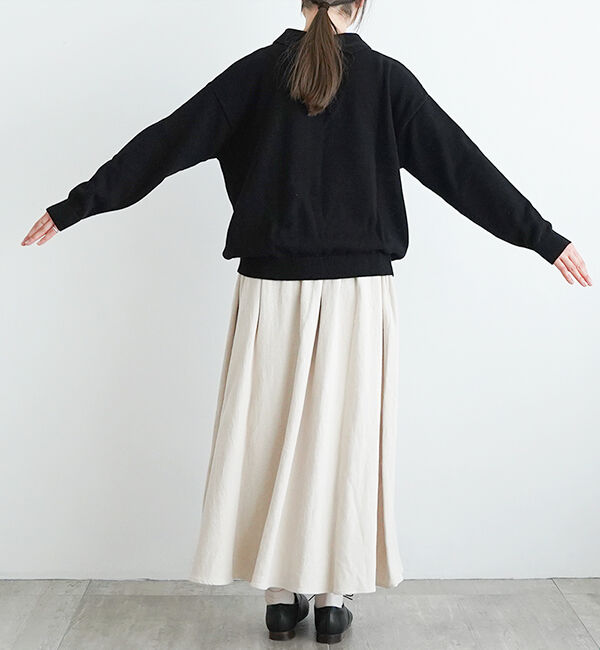 休日と詩「休日のやさしい襟のニット」|ニット・セーター|