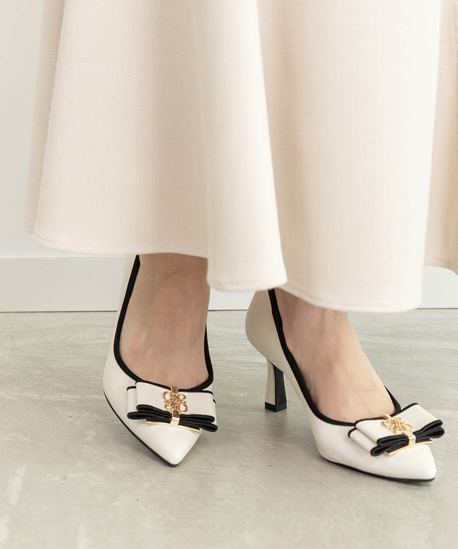  「【走れる美脚パンプス】モノグラムパーツリボンフィットパンプス」|パンプス|