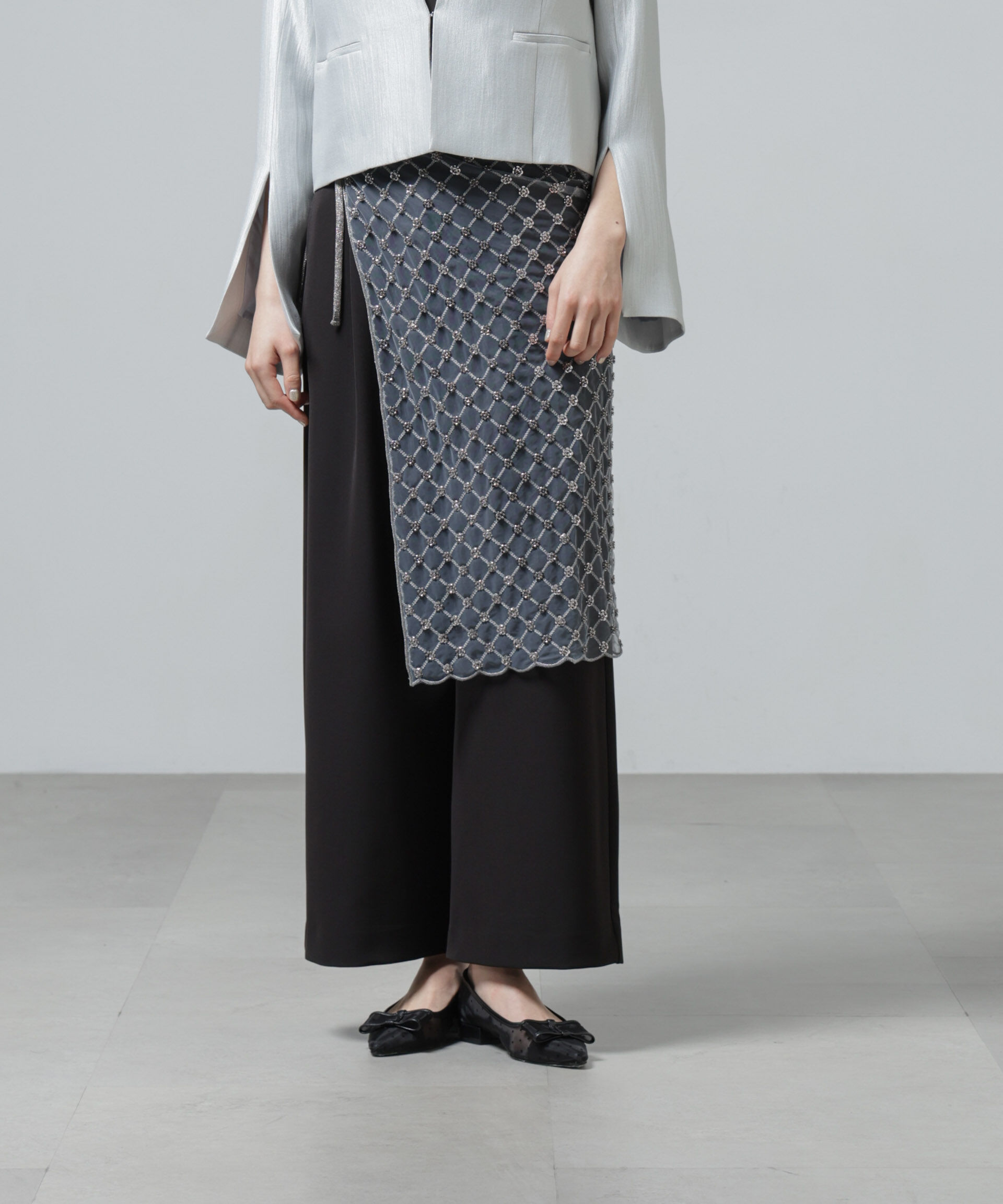 nano･universe「スパンコールビーズ刺繍ラップスカート」|スカート|グレー