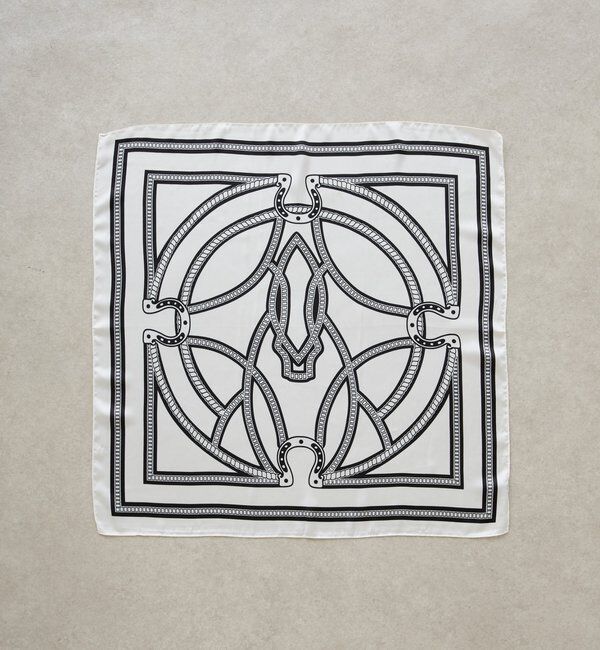  「【PAPILLONNER/パピヨネ】チェーン&ホースシュー柄スカーフ」|マフラー|