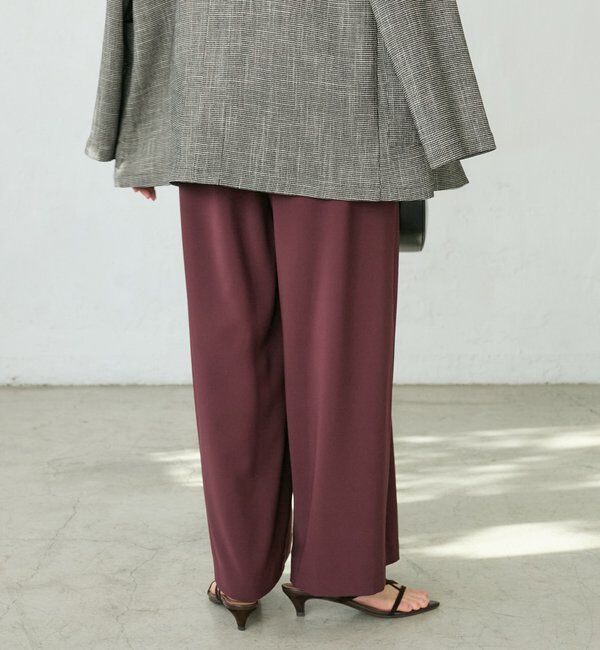  「【ウォッシャブル】【シーズンレスで使える】タックワイドスラックス」|チノ|