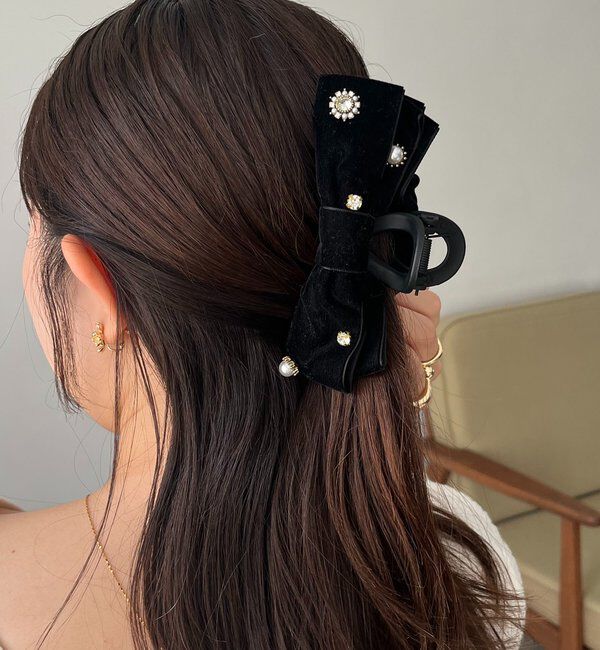  「〈GOLDY/ゴールディ〉ベロアリボンビジューバンス」|リング|ブラック