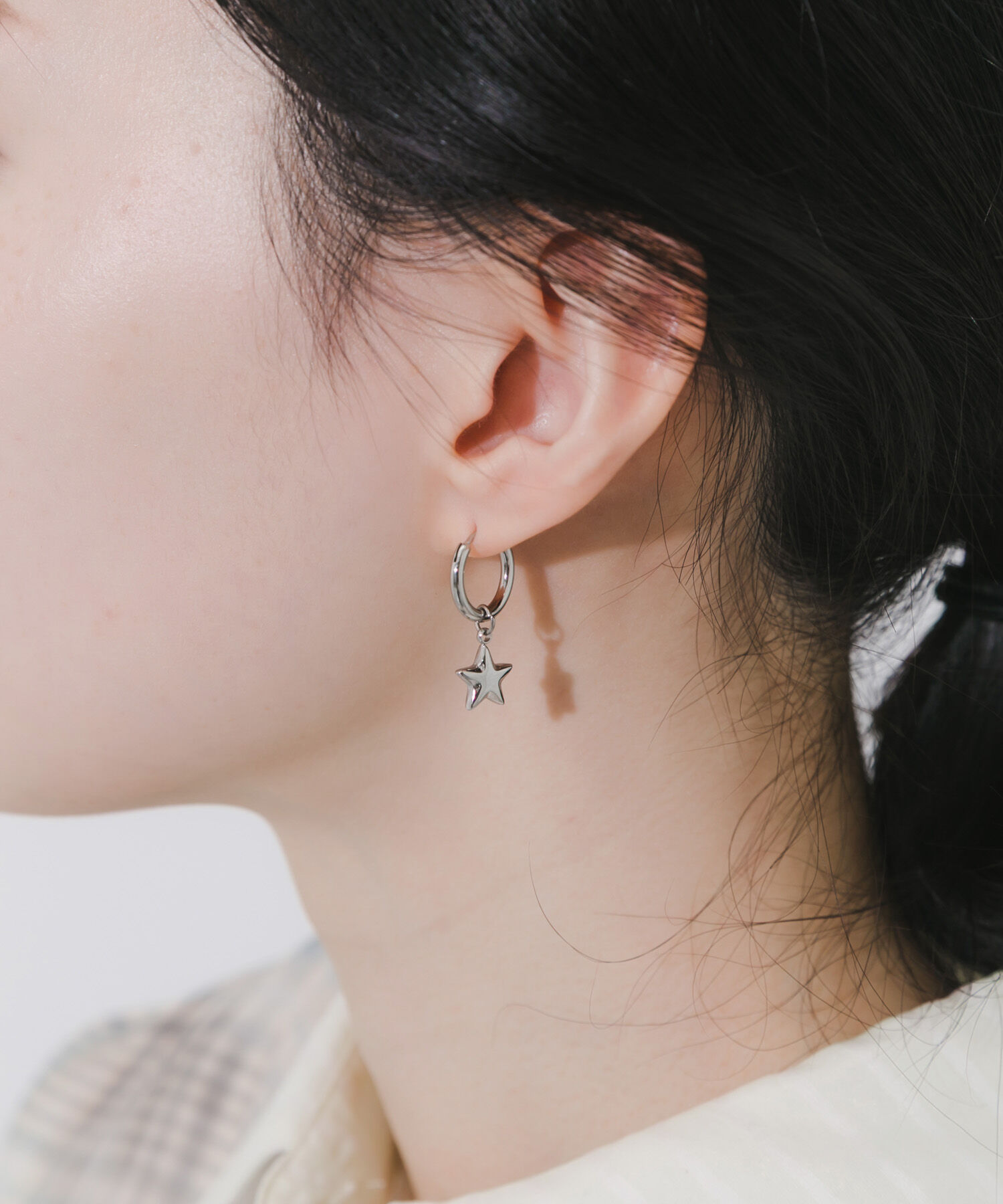 SMELLY「ステンレススターチャームフープピアス」|ピアス|