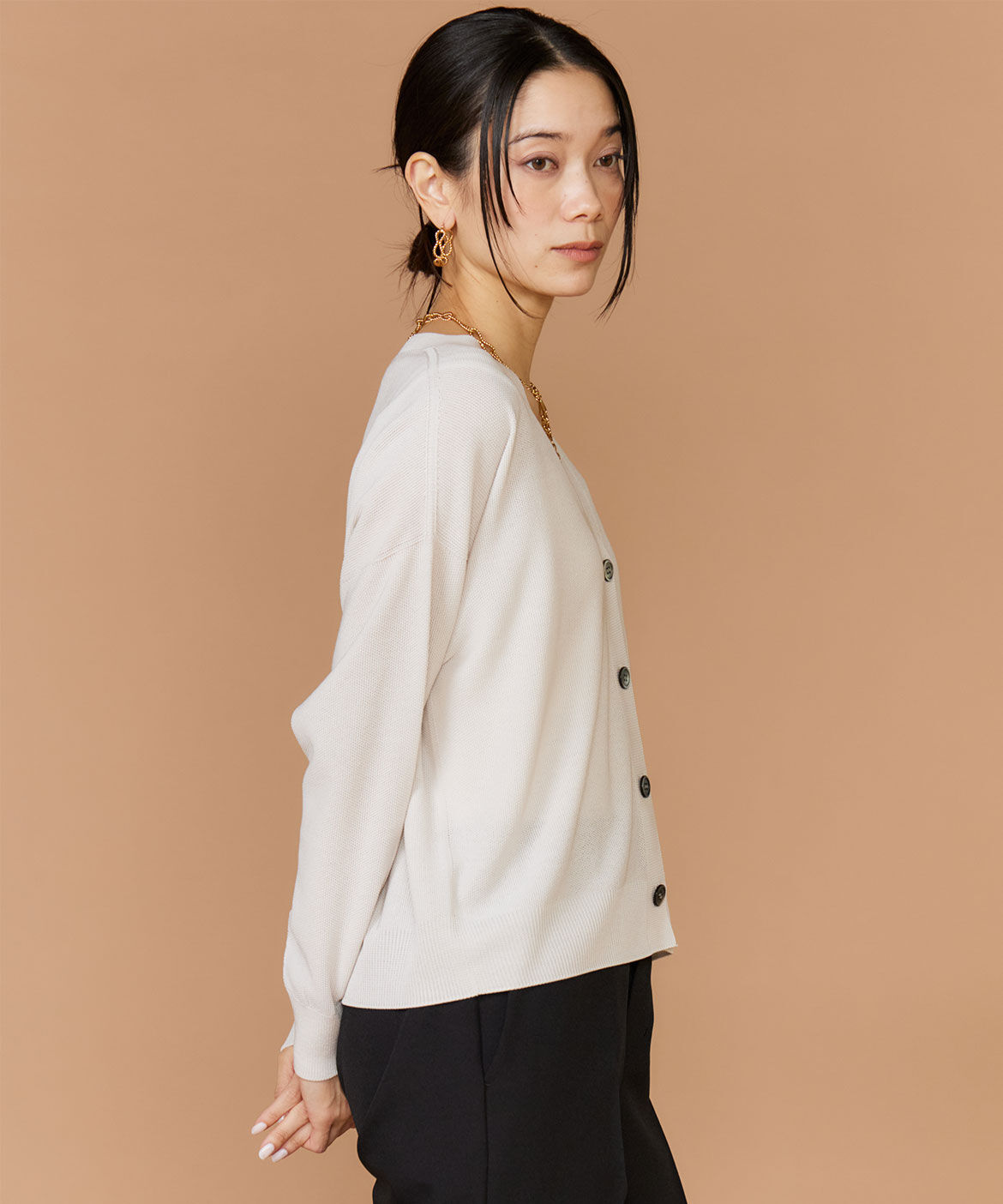 INED「Vネックカーディガン《Cuoo》」|カーディガン|