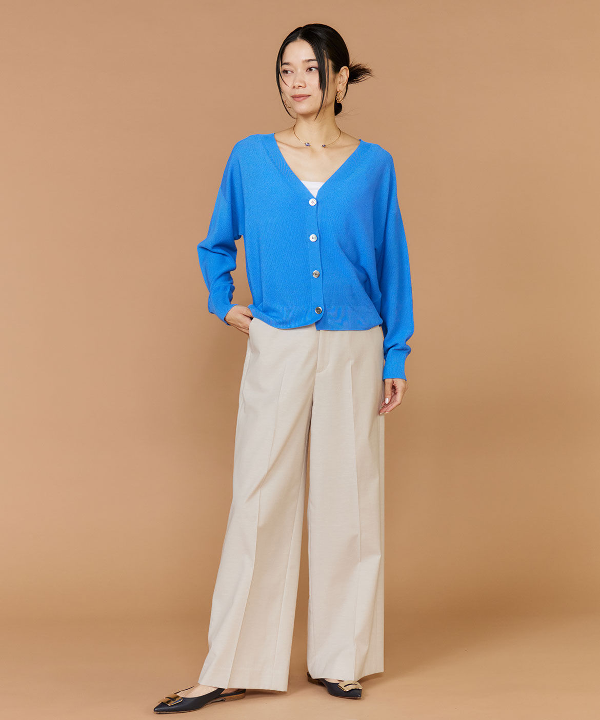 INED「Vネックカーディガン《Cuoo》」|カーディガン|