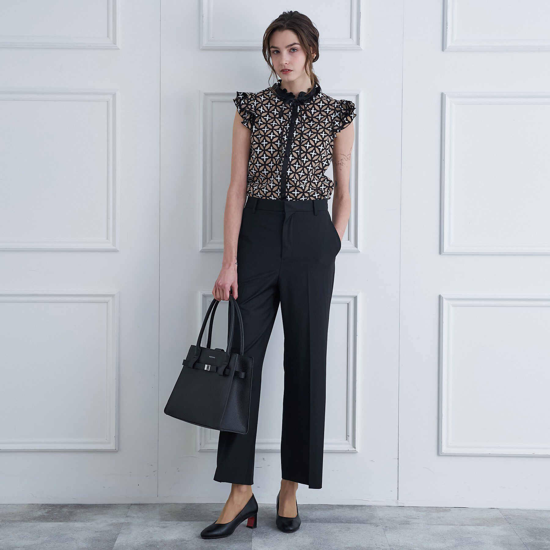 DRESSTERIOR「【otonaMUSE5月号掲載/着映え/ウォッシャブル】オーバーラップウィングスリーブ」|シャツ・ブラウス|