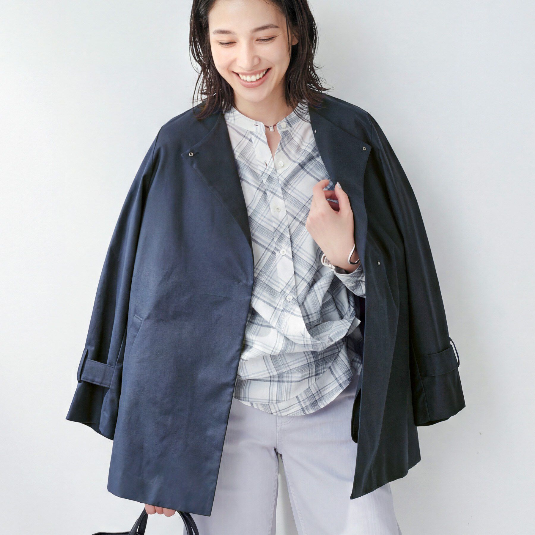 INDIVI「【撥水/軽量】ミドル丈 ミニマルトレンチコート」|トレンチコート|