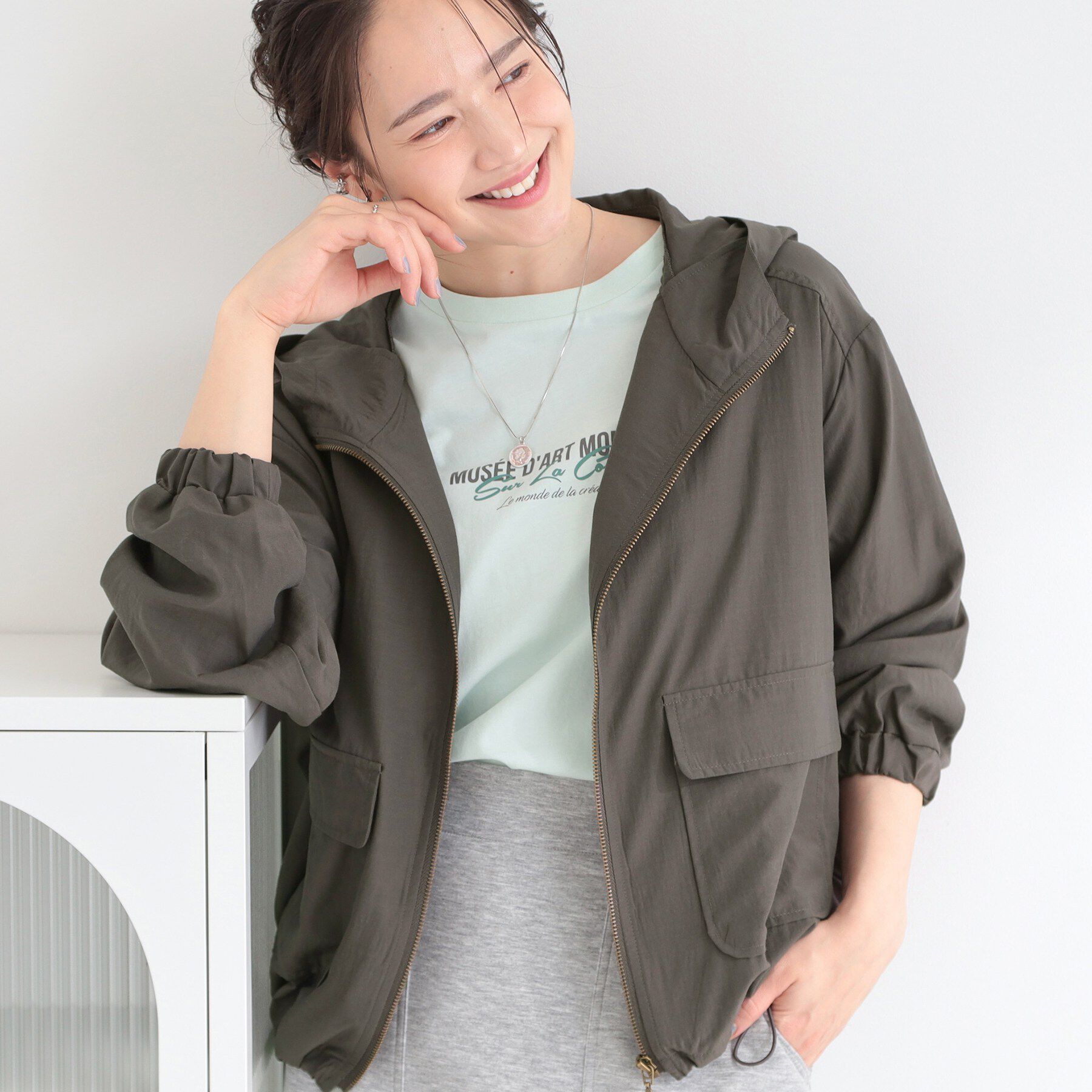 SHOO･LA･RUE「【UV】シアーフーディーブルゾン」|ブルゾン・スタジャン|チャコールグレー(0