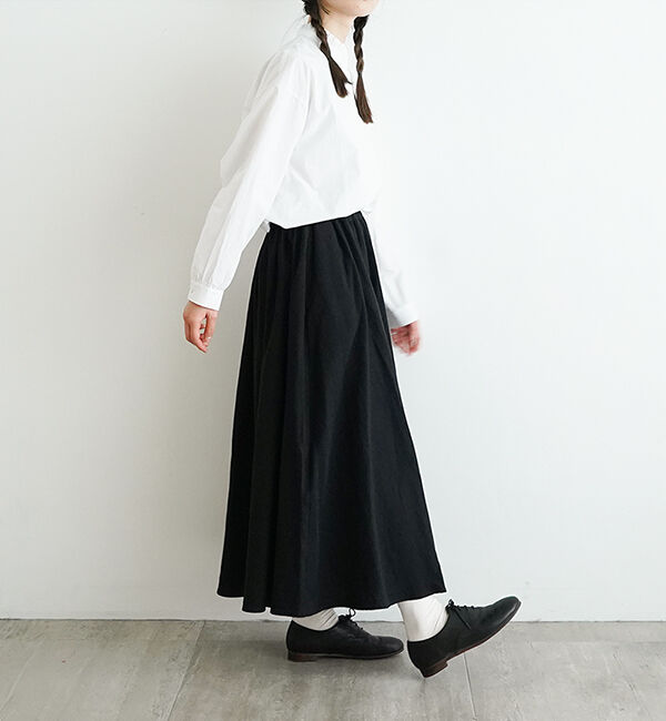 オオカミとフクロウ「オオカミとはじまりの季節に&ldquo;ゆらぎ&rdquo;」|スカート|