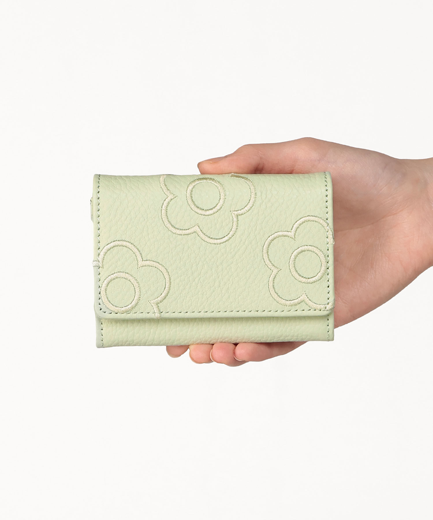MARY QUANT「エンブロデイジーライン カードケース」|名刺入れ・カードケース|ライトグリーン
