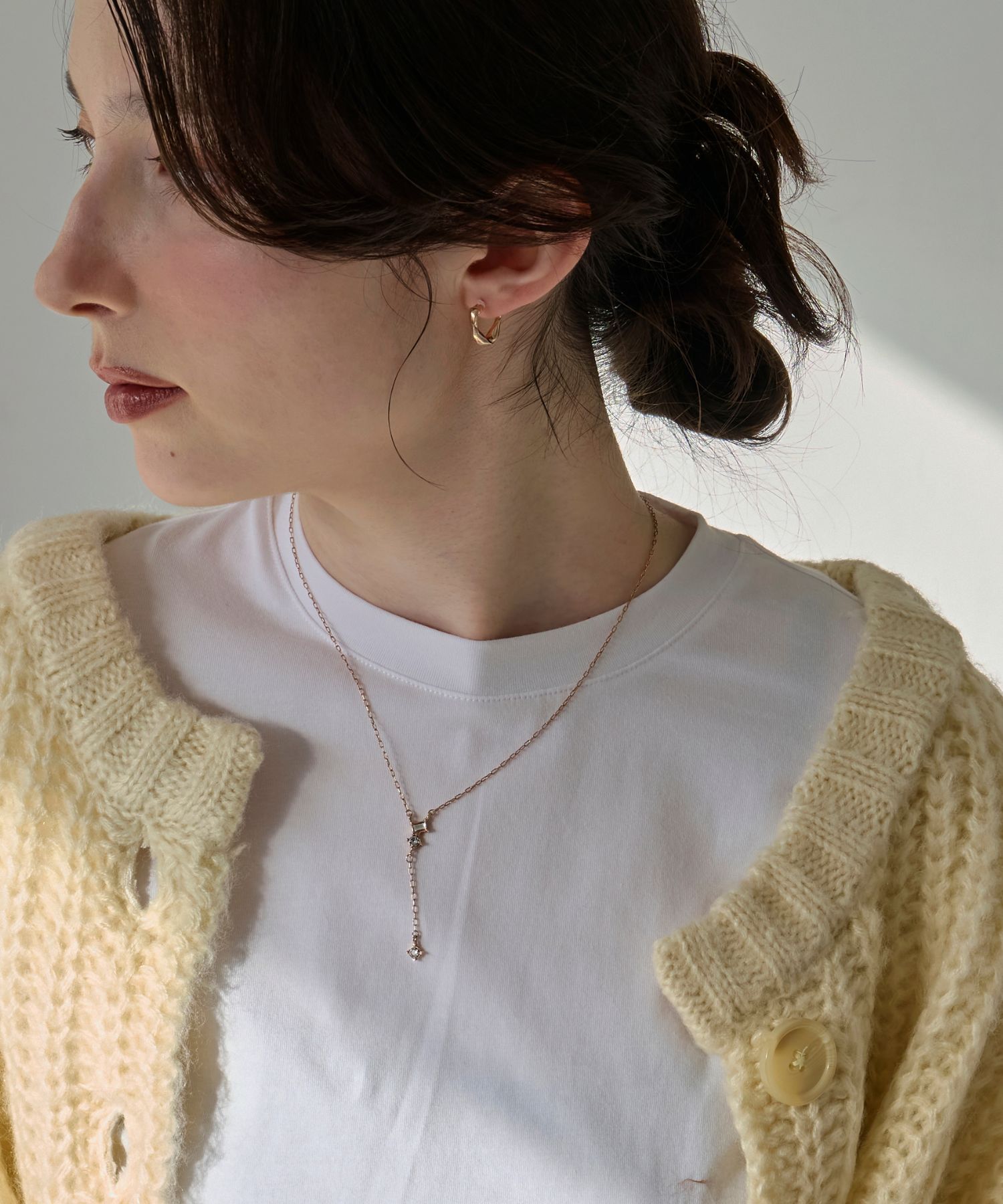 Phoebe「【金属アレルギー対応】ラディアンスビジューYラインネックレス　シャンパンゴールド」|ネックレス|
