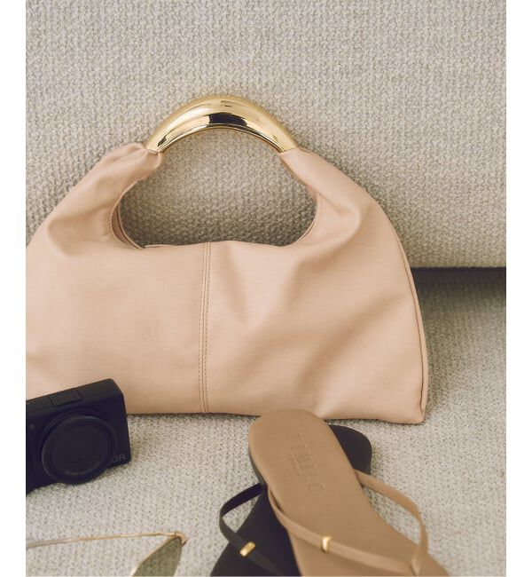 NOBLE「LE VERNIS/ルベル二 SculpturetriangleS」|ハンドバッグ|