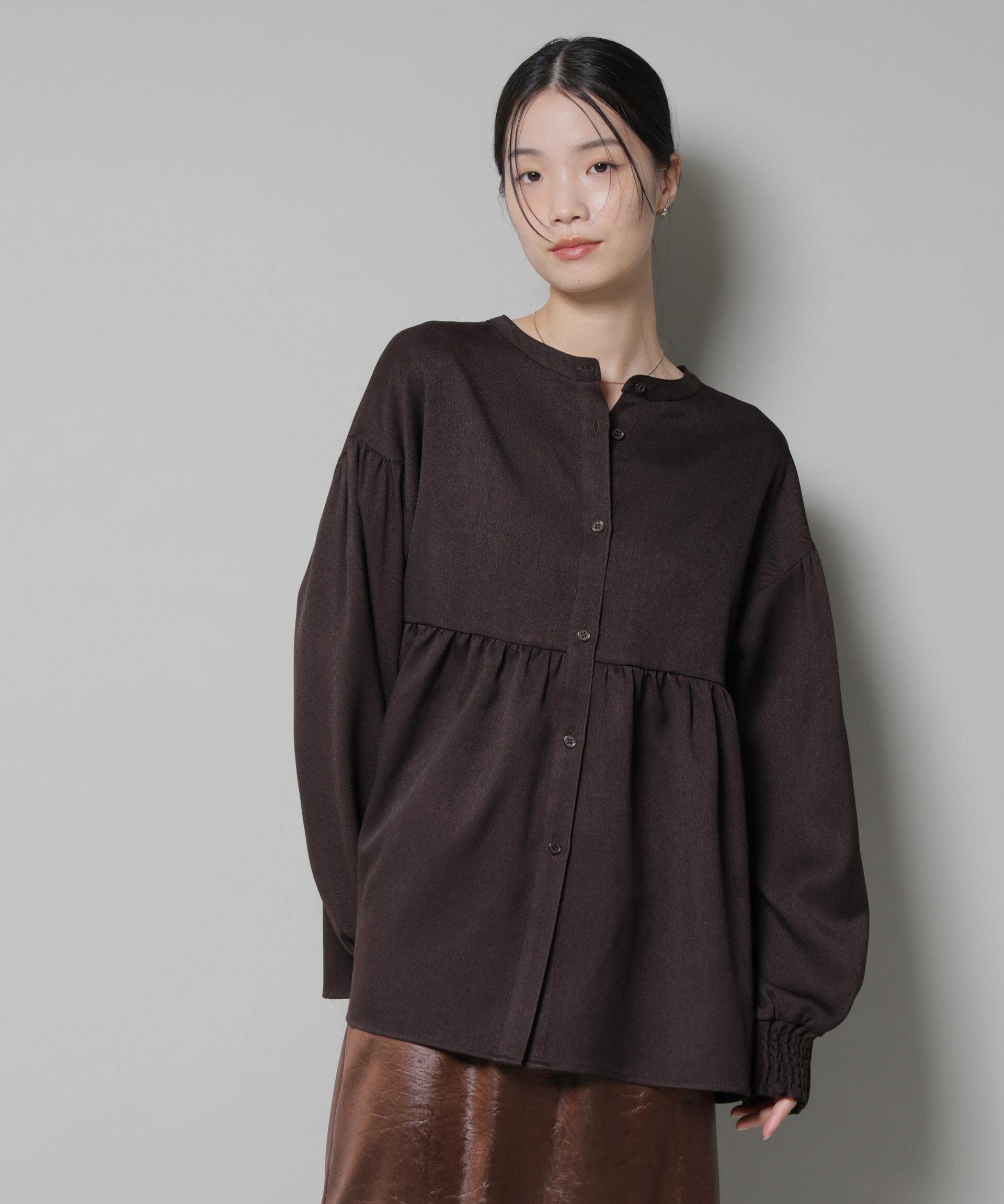 nano･universe「ｳｰﾙﾗｲｸﾎﾟﾘｴｽﾃﾙ前後2way切り替えﾍﾟﾌﾟﾗﾑﾌﾞﾗｳｽ(ｾ  」|シャツ・ブラウス|