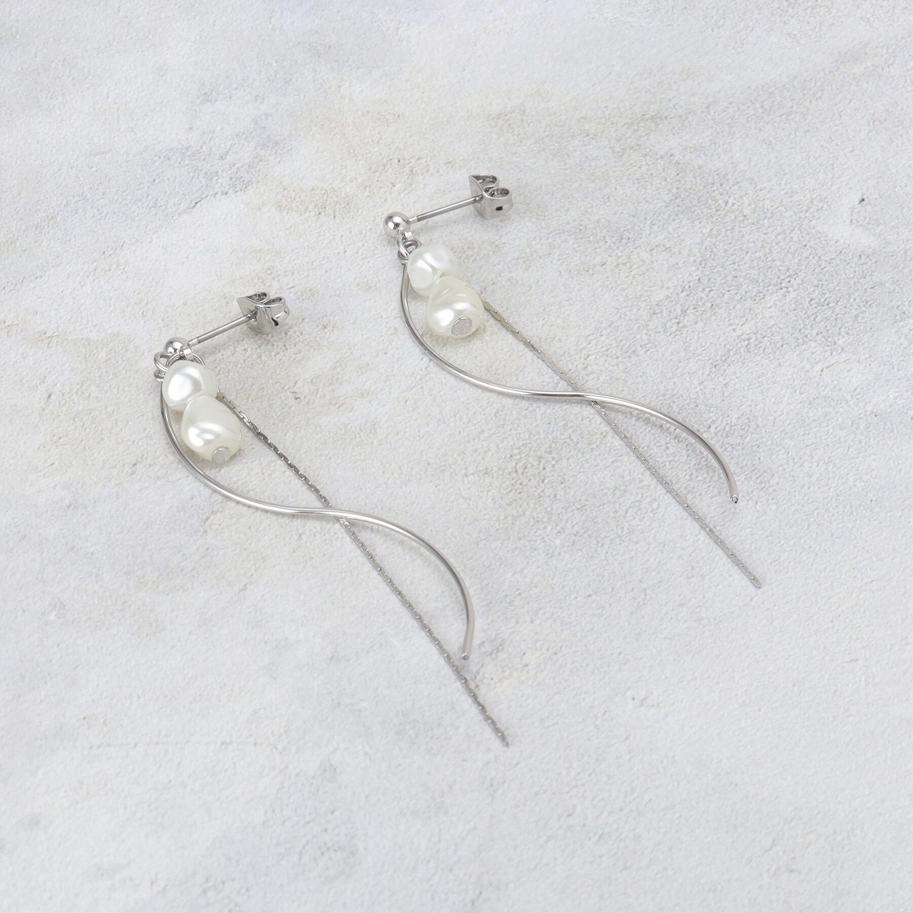 OPAQUE.CLIP「アクリルパール しゃらしゃらピアス」|ピアス|シルバー(006)