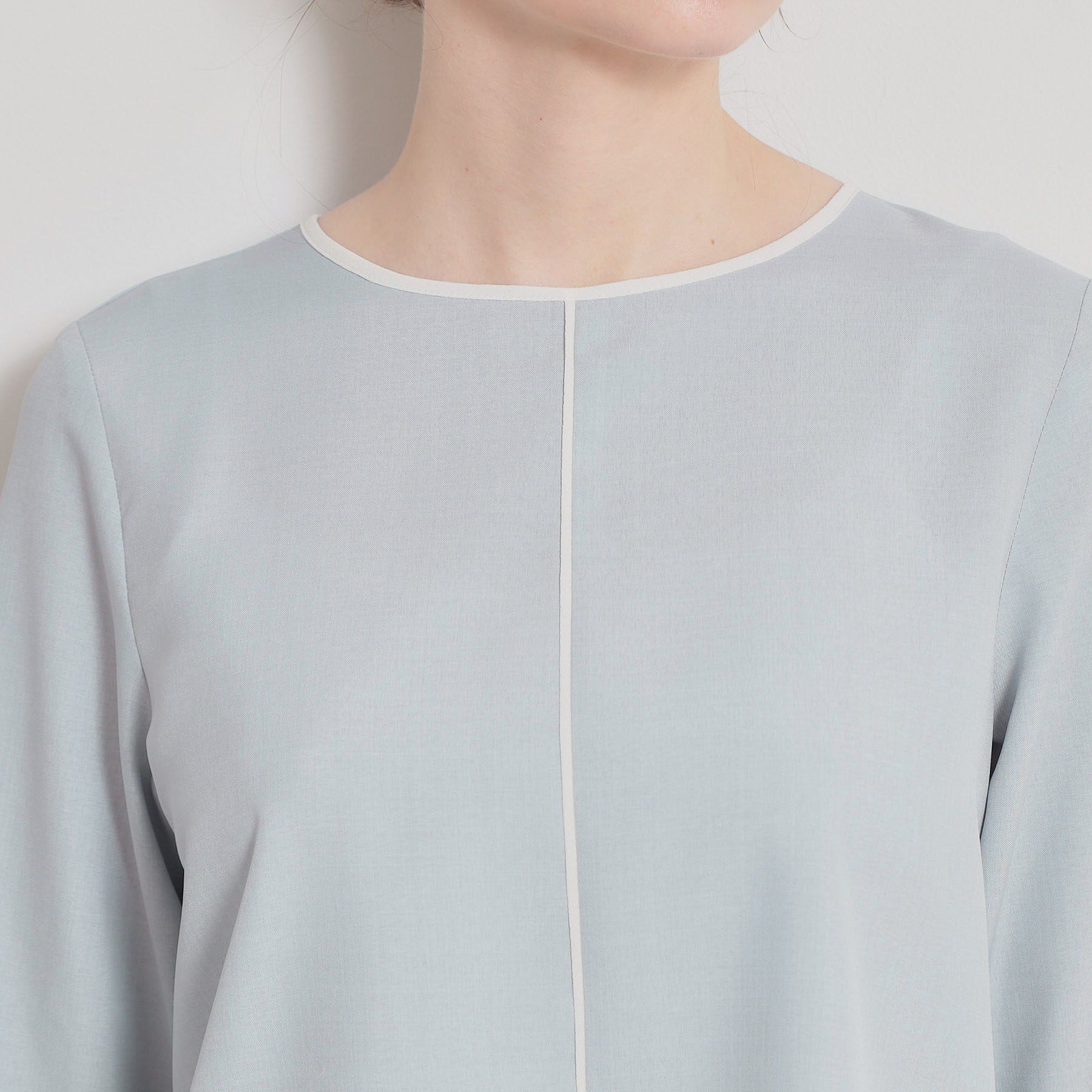 Couture broach「【イージーケア・接触冷感・吸水速乾】配色ラッフルブラウス」|シャツ・ブラウス|