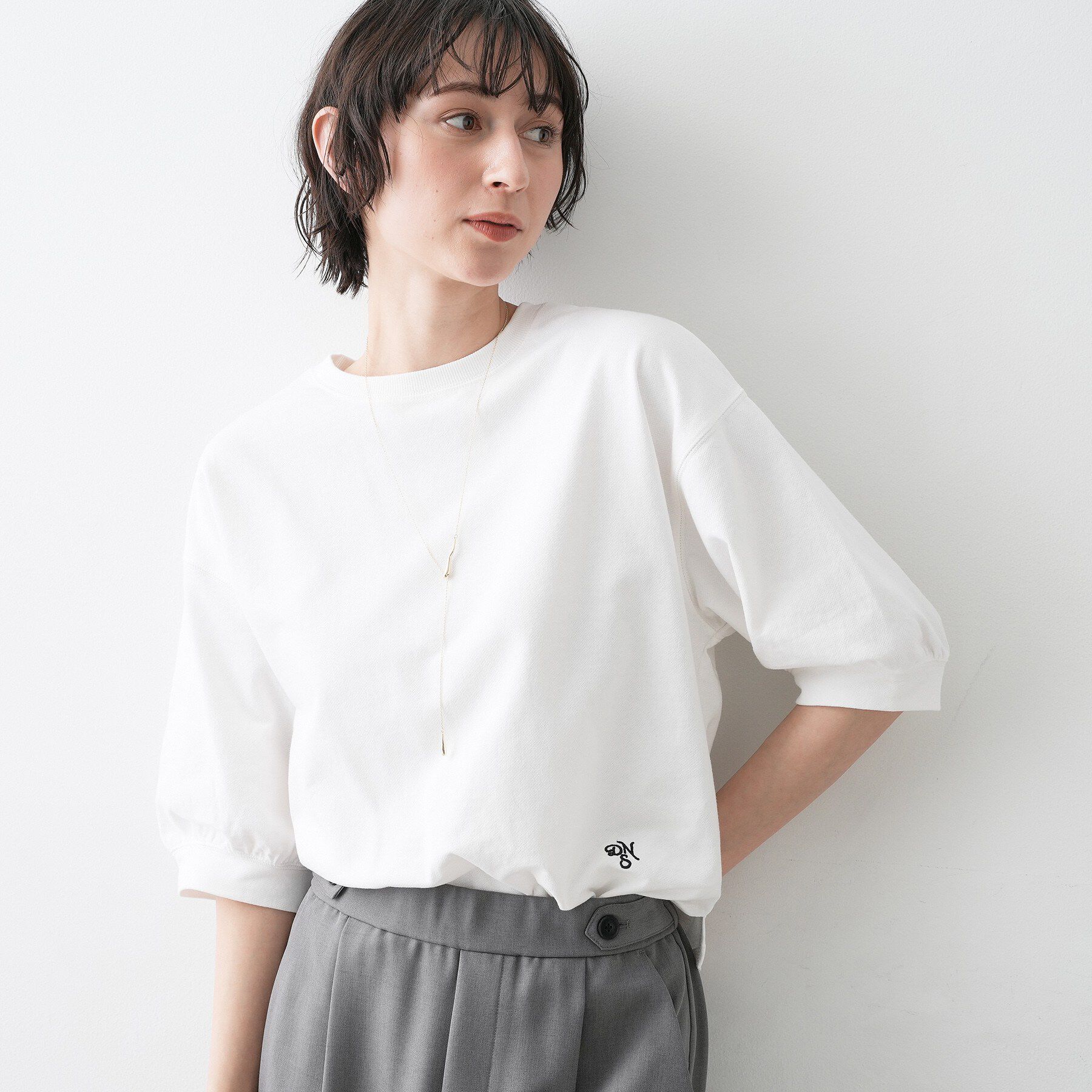 Dessin「【360度可愛い・洗える】バックヘンリーカットソー5分袖」|Tシャツ・カットソー|ホワイト(002)