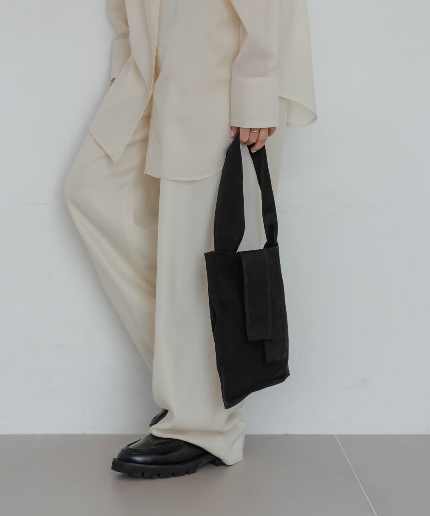 URBAN RESEARCH「『一部別注カラー』ITTI　MARY INSIDE OUT TOTE- S」|トートバッグ|