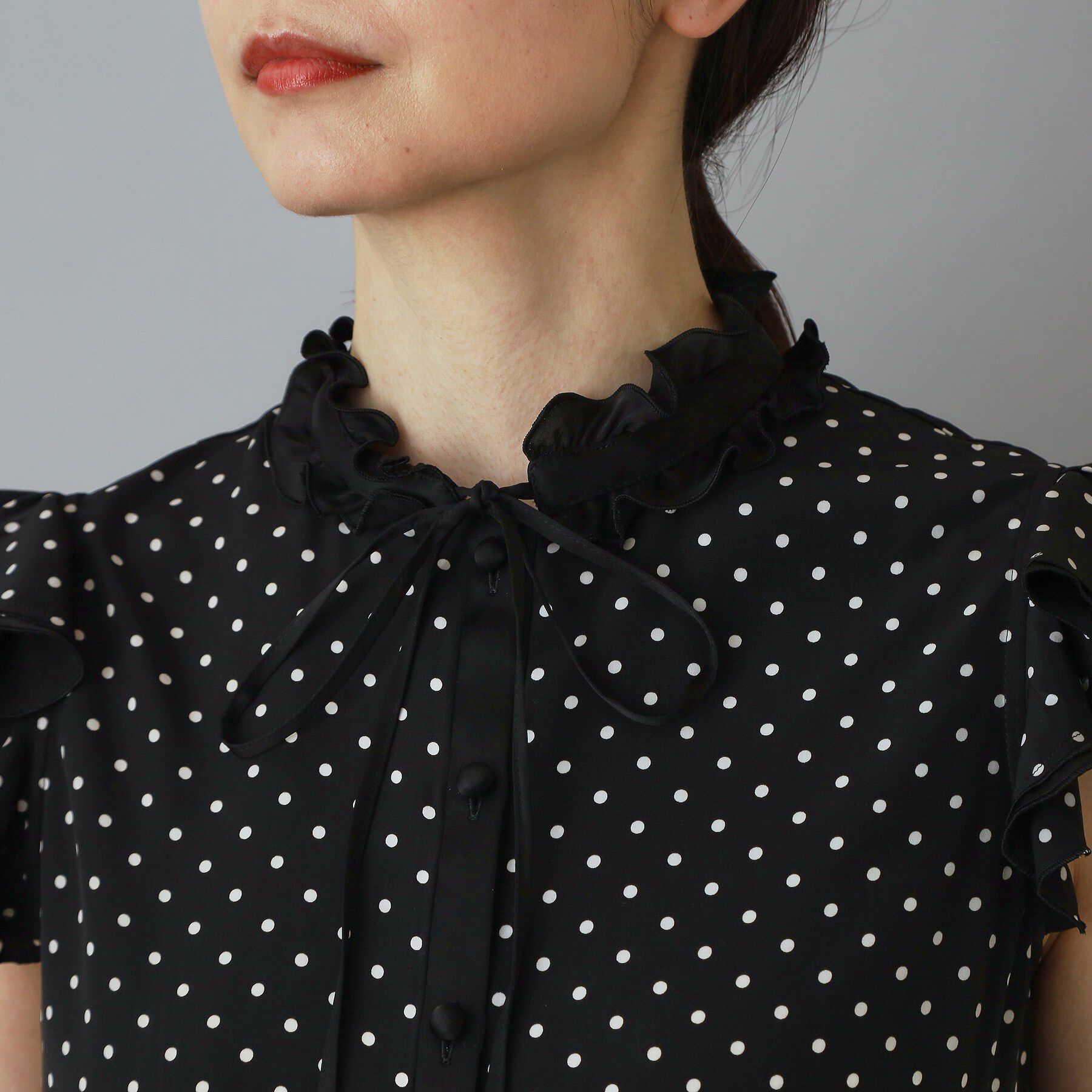 DRESSTERIOR「【otonaMUSE5月号掲載/着映え/ウォッシャブル】ドットプリントウィングスリーブブラウス」|シャツ・ブラウス|
