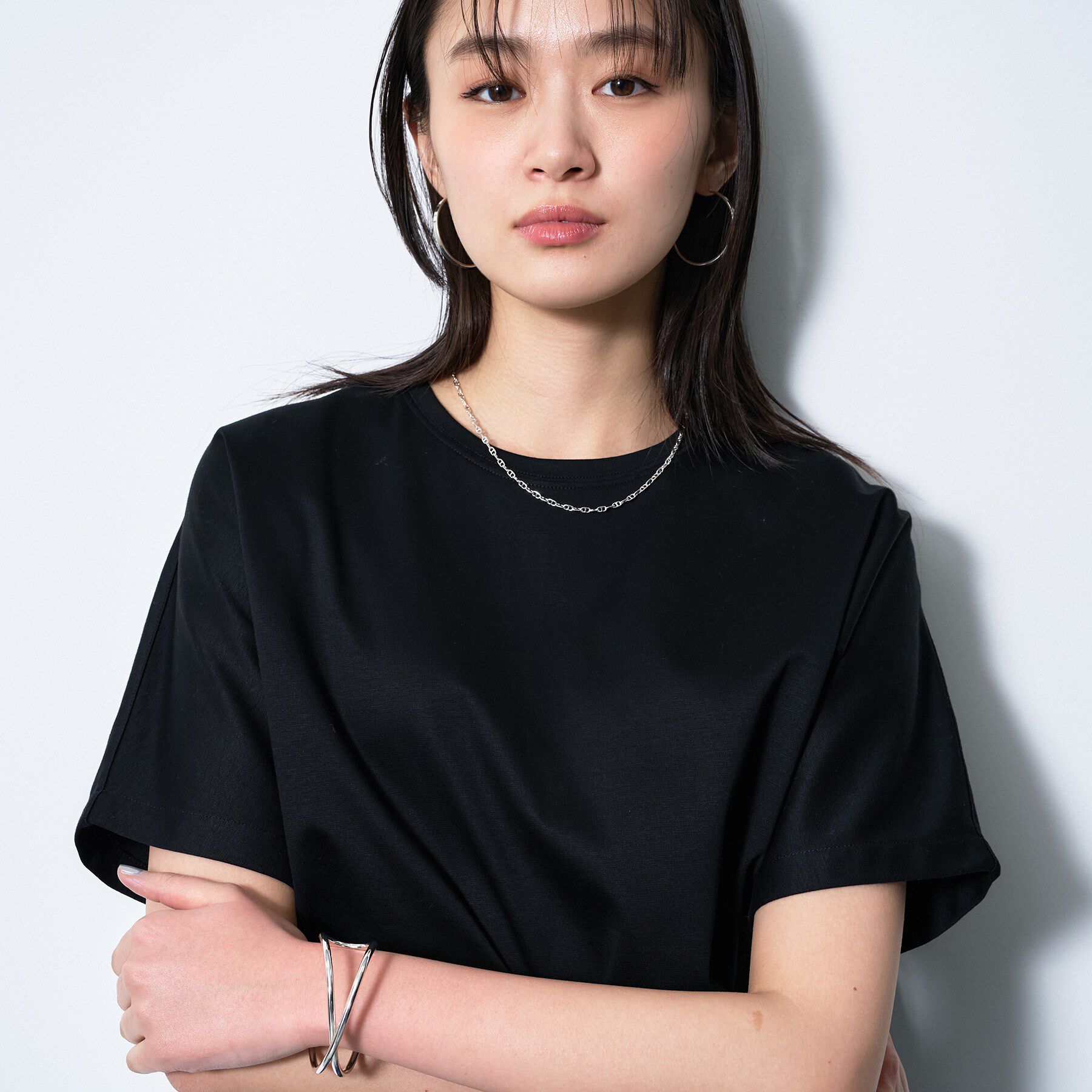 INDIVI「【汗ジミ防止／褒められTシャツ】上品カジュアル！ドルマンTシャツ」|Tシャツ・カットソー|ブラック(019)