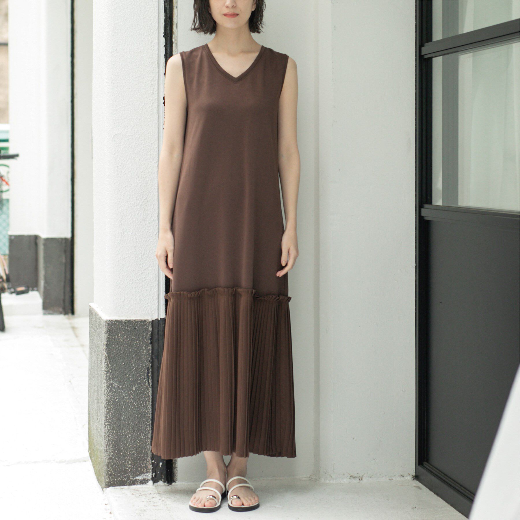 OPAQUE.CLIP「プリーツ切替ノースリーブワンピース【洗濯機洗い可】」|ワンピース|