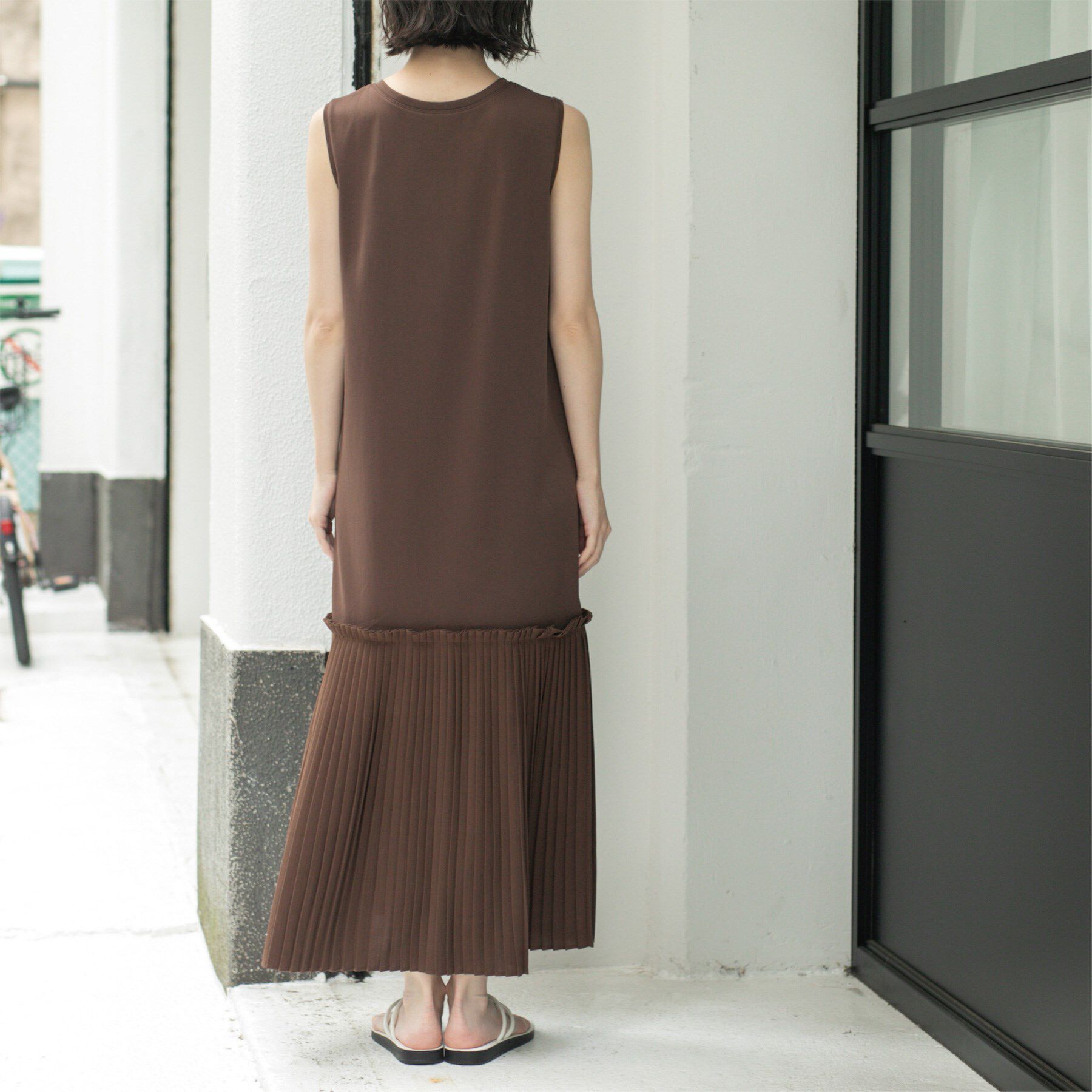 OPAQUE.CLIP「プリーツ切替ノースリーブワンピース【洗濯機洗い可】」|ワンピース|