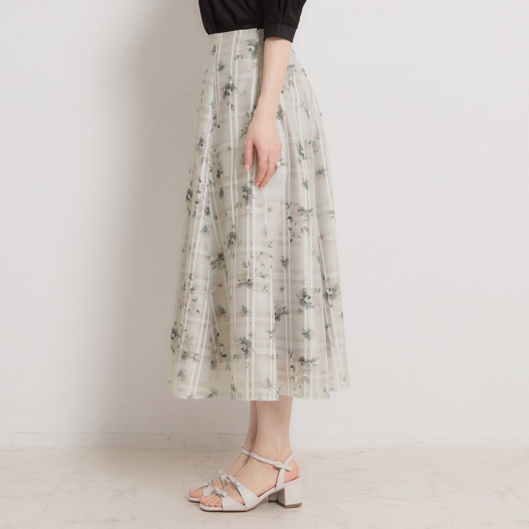 Couture broach「【洗える・着映え】シアーチェック フラワープリント スカート」|スカート|