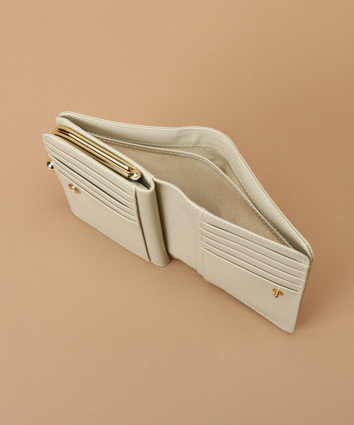 Samantha Thavasa「ラメレザービジュー 口金折財布」|財布|