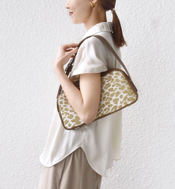 SHIPS for women「《予約》【WEB限定】〈手洗い可能〉ヴィンテージ サテン 襟 タック デザイン ブラウス」|シャツ・ブラウス|