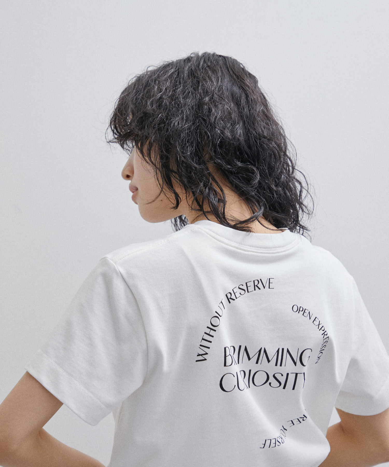 ADAM ET ROPE'「プリントコンパクトTEE」|Tシャツ・カットソー|