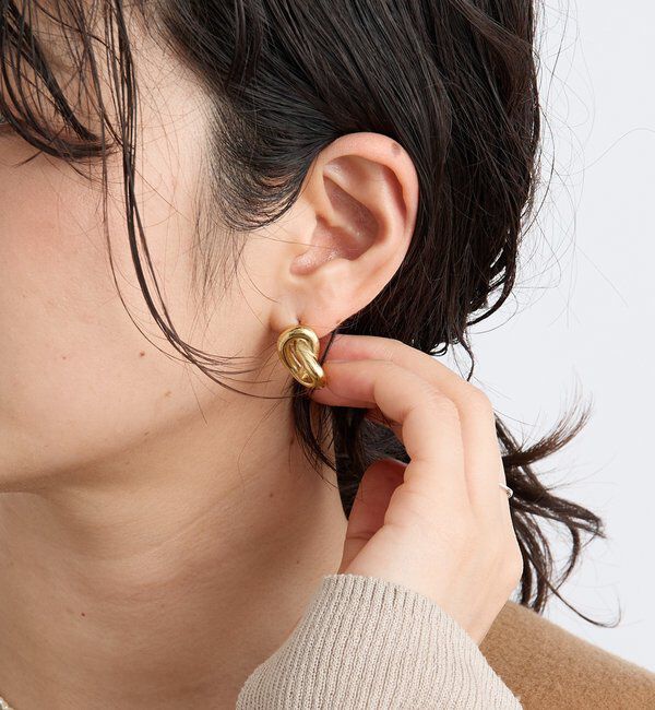  「【R.good(アールドットグッド)】ノットモチーフピアス」|ブローチ・コサージュ|