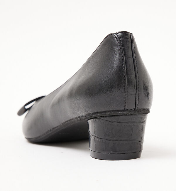 AU BANNISTER「リボンモチーフローヒールパンプス」|パンプス|