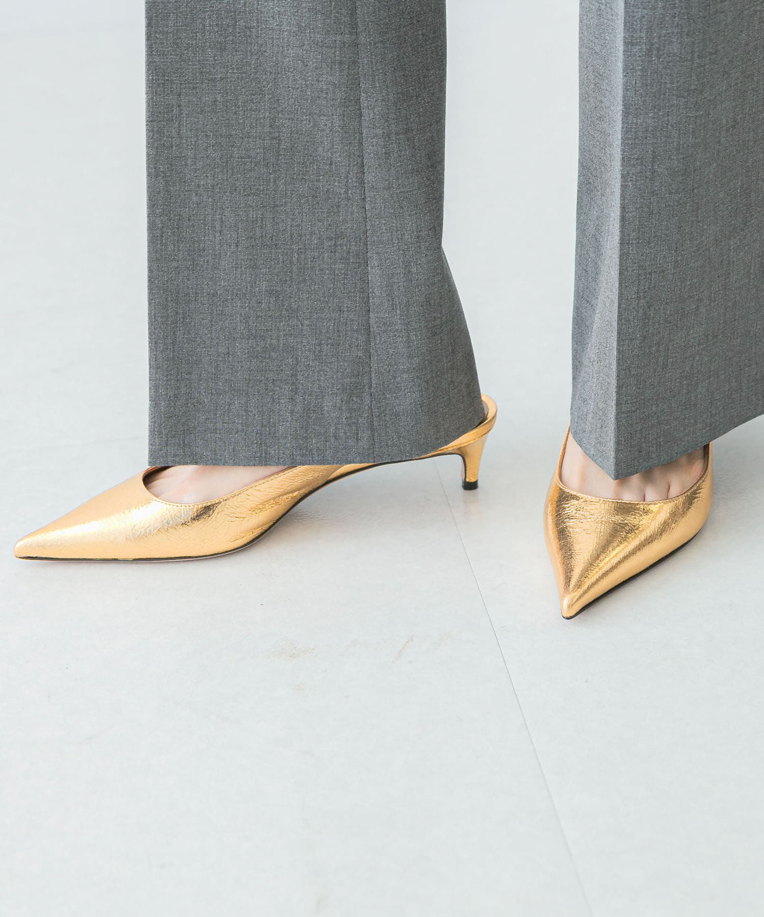 URBAN RESEARCH ROSSO「PELLICO　バックストラップパンプス」|パンプス|