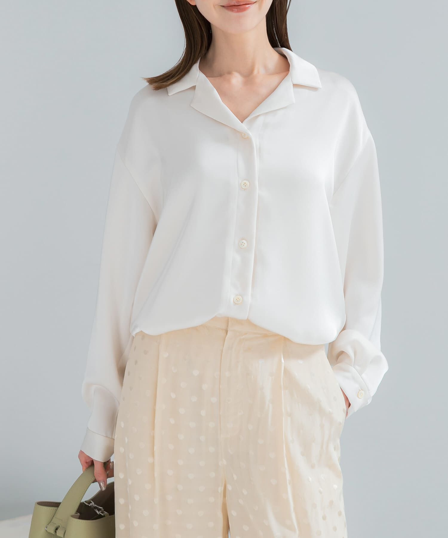 URBAN RESEARCH ROSSO「オープンカラーヴィンテージシルキーサテンブラウス」|シャツ・ブラウス|