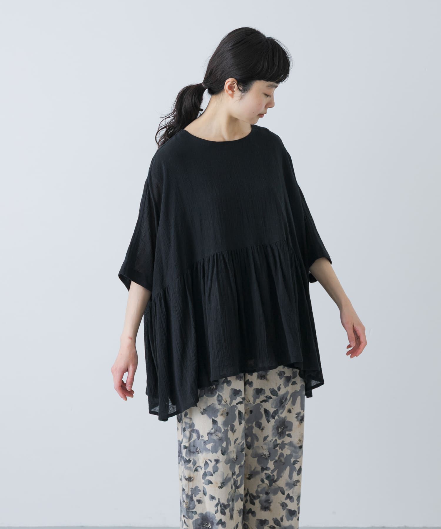 かぐれ「コットンクレープギャザーブラウス」|シャツ・ブラウス|ブラック