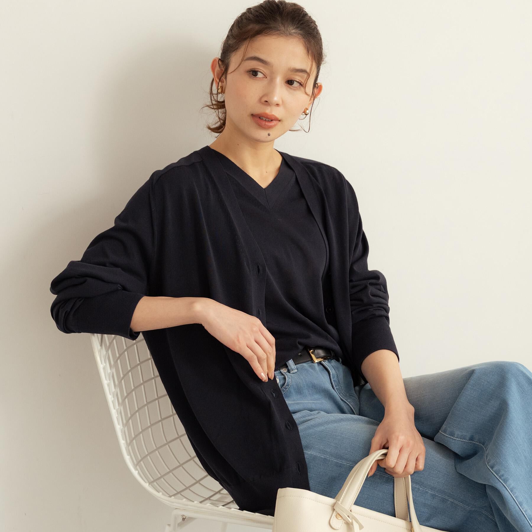 UNTITLED「シアーVネックカーディガン」|カーディガン|