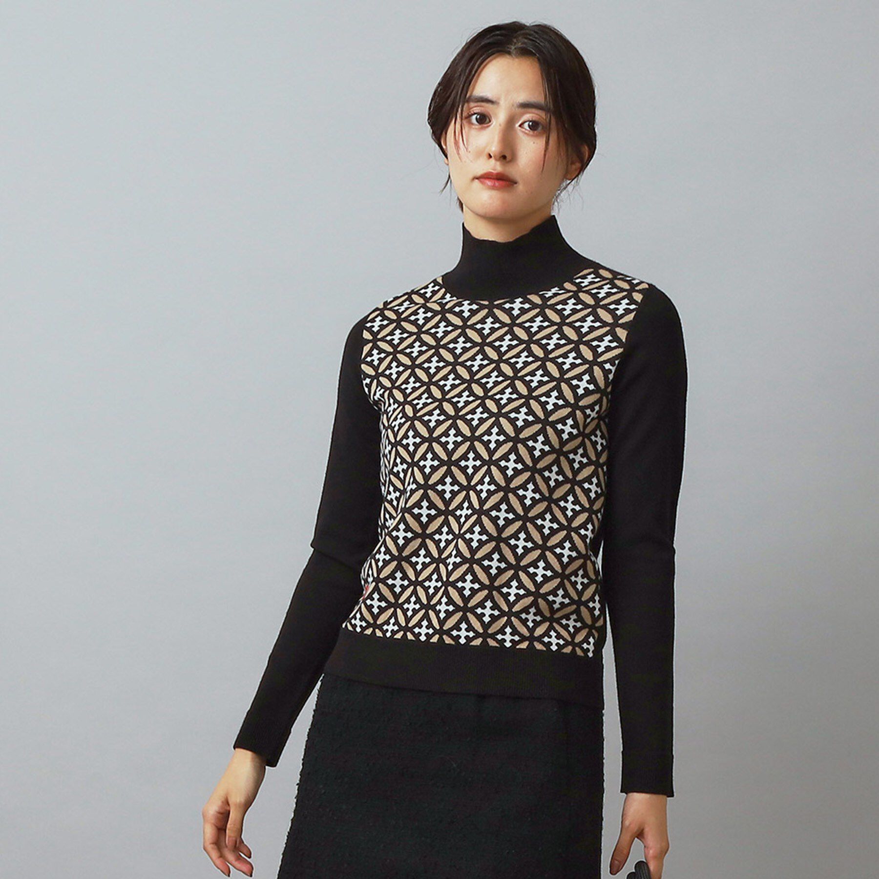 DRESSTERIOR「オーバーラップサークルタートルネック」|ニット・セーター|