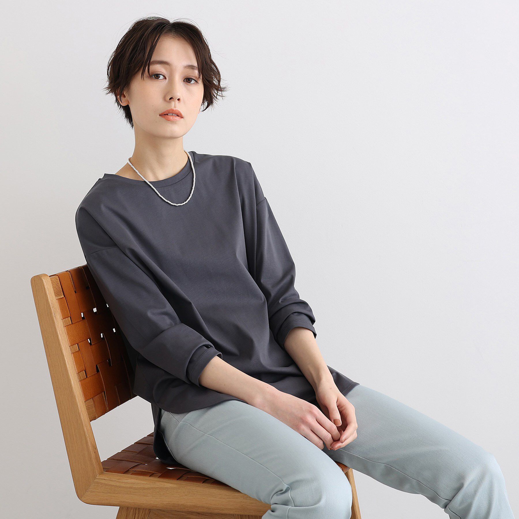 INDIVI「【洗える／コットン100％】ラウンドヘムシンプルカットソー」|Tシャツ・カットソー|