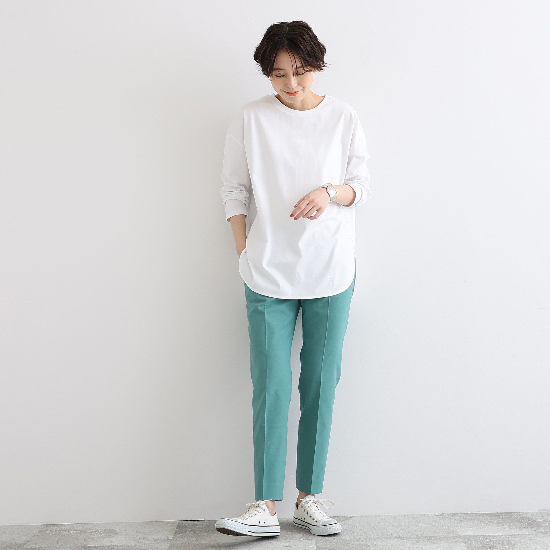 INDIVI「【洗える／コットン100％】ラウンドヘムシンプルカットソー」|Tシャツ・カットソー|