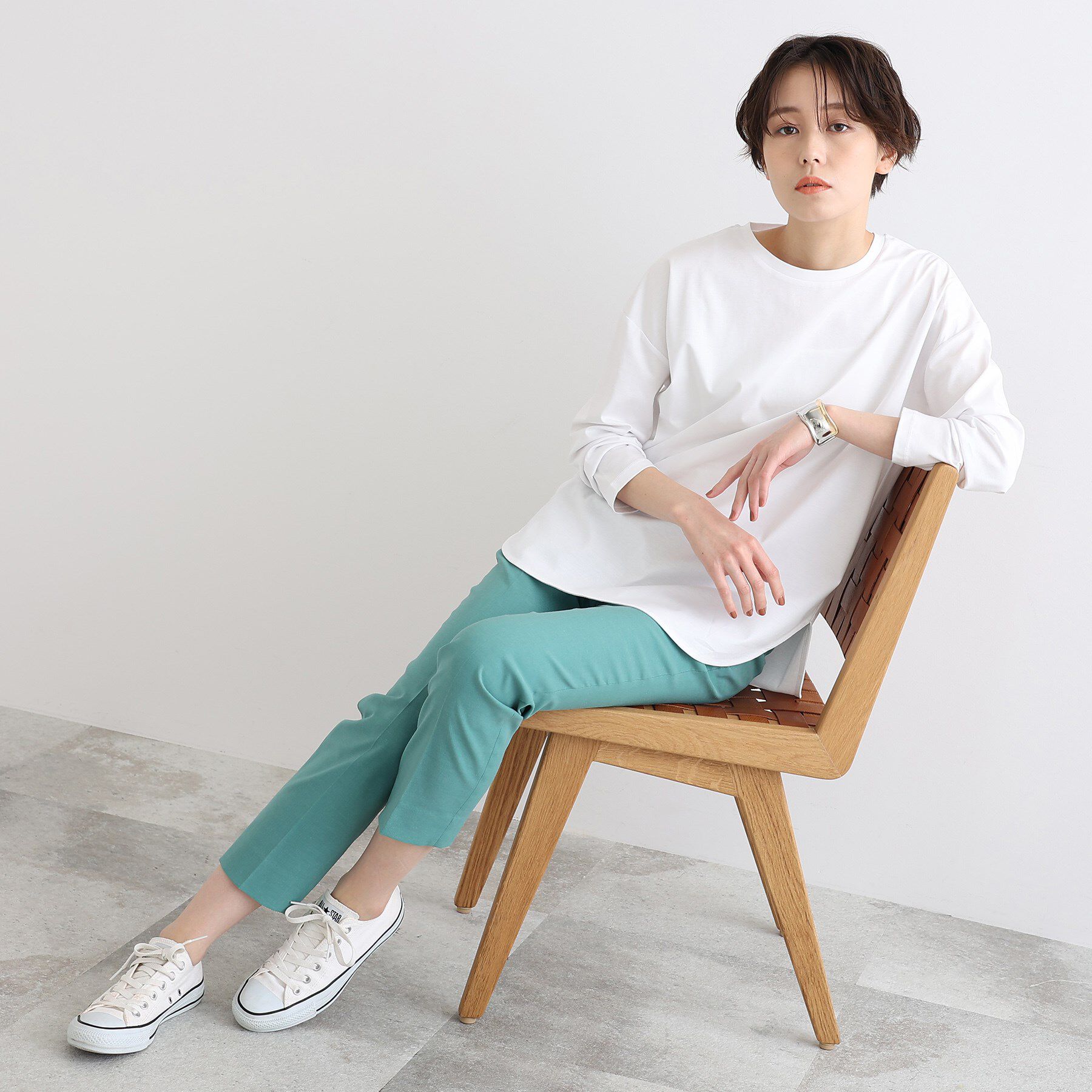 INDIVI「【洗える／コットン100％】ラウンドヘムシンプルカットソー」|Tシャツ・カットソー|