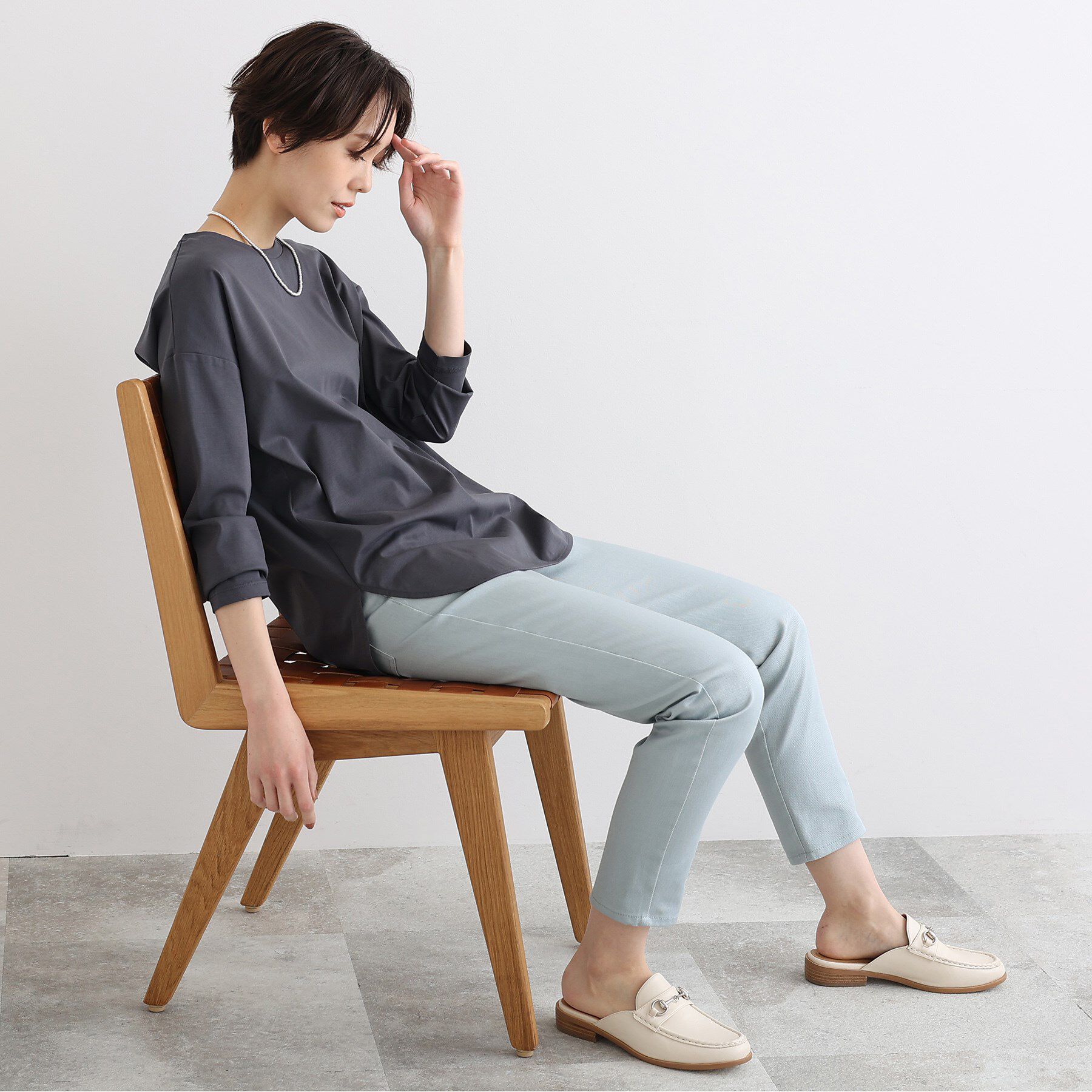 INDIVI「【洗える／コットン100％】ラウンドヘムシンプルカットソー」|Tシャツ・カットソー|