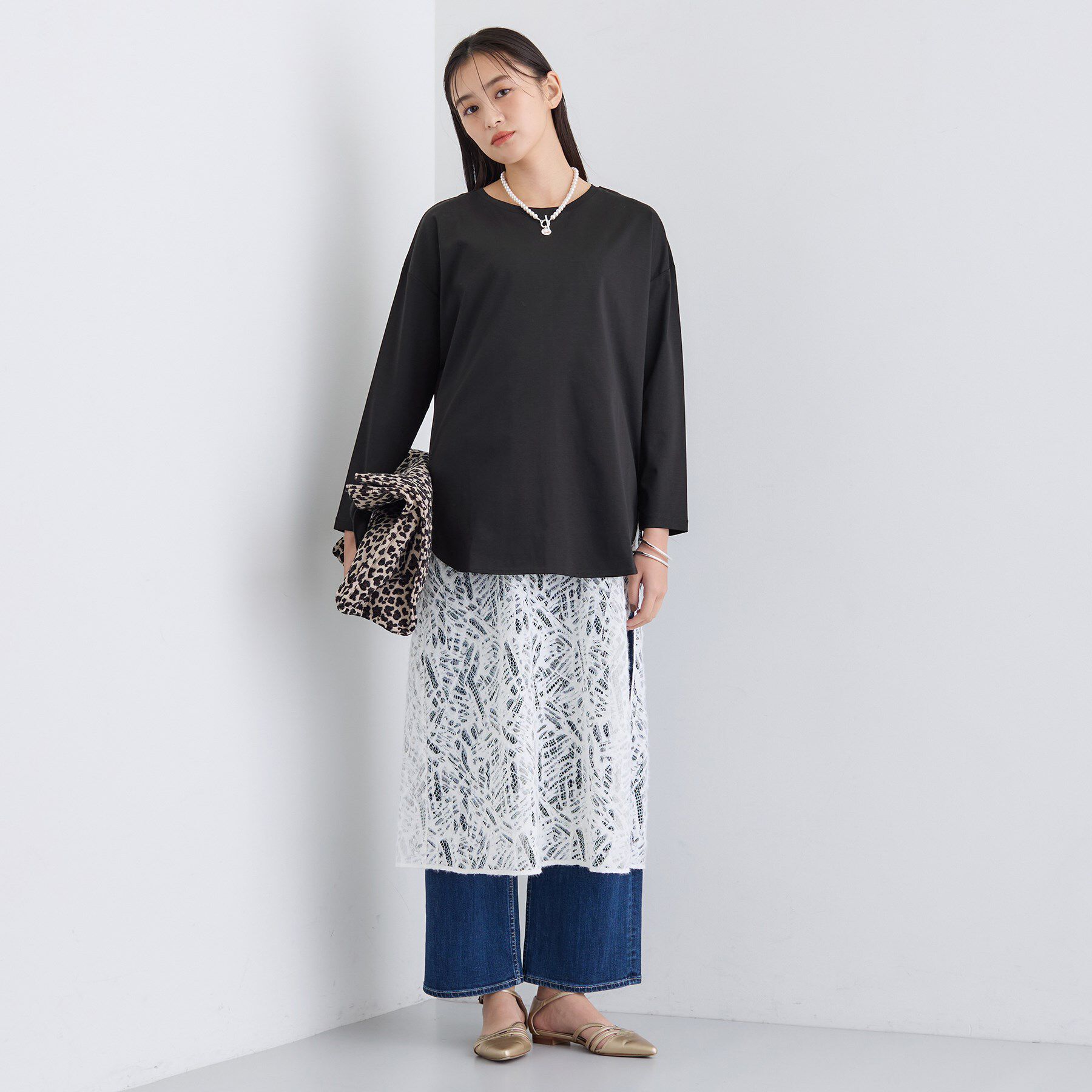 INDIVI「【洗える／コットン100％】ラウンドヘムシンプルカットソー」|Tシャツ・カットソー|