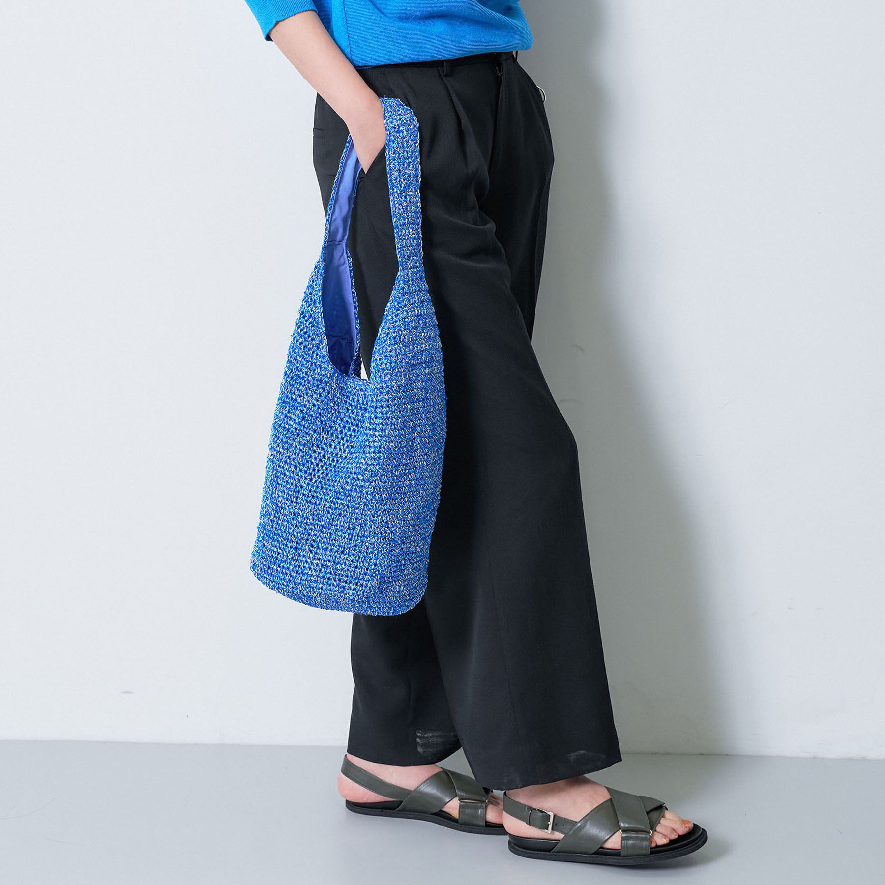 INDIVI「【大人カジュアル】メタリックかぎ編みボトルバッグ」|トートバッグ|ブルー(593)