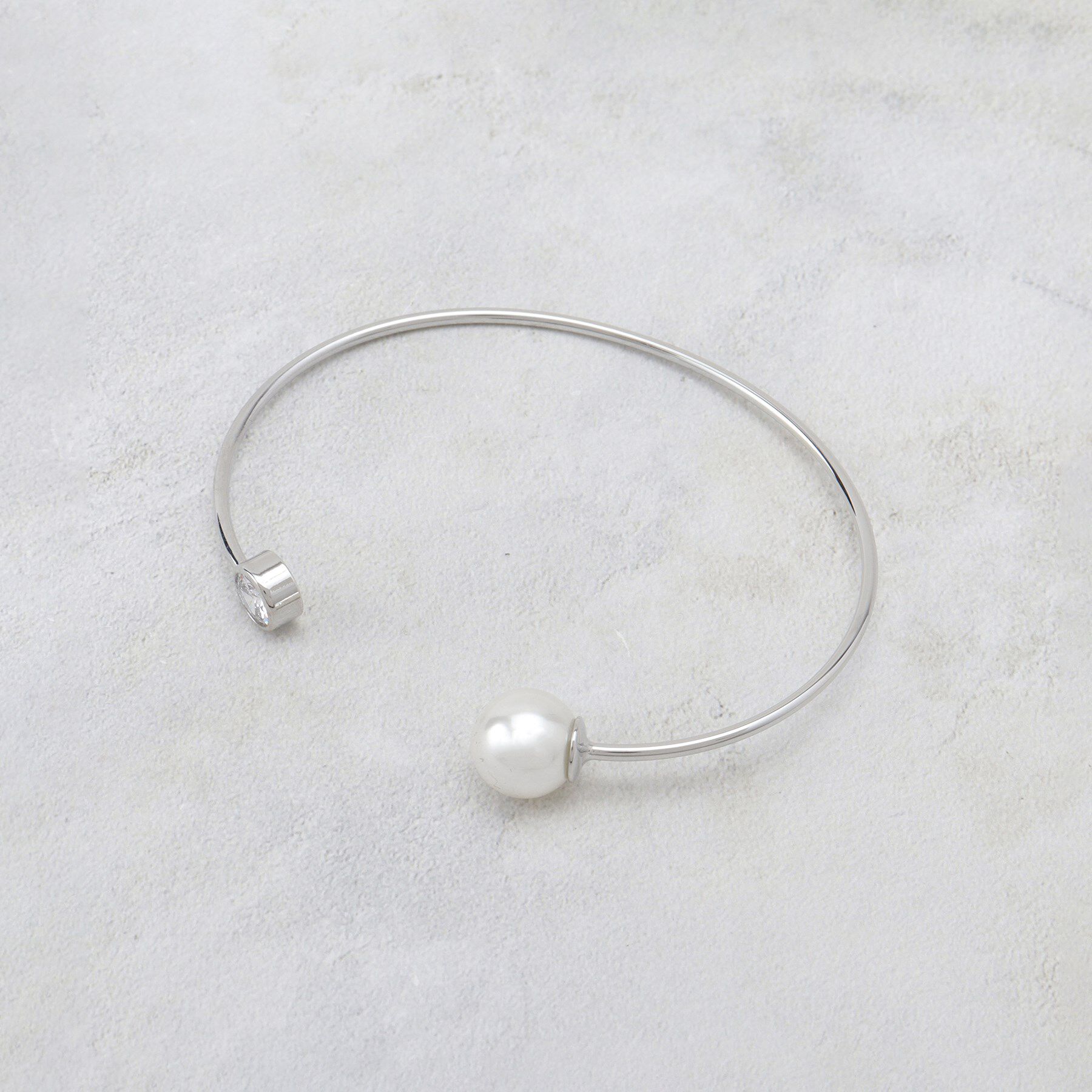 OPAQUE.CLIP「フェイクパールビジュー メタルバングル」|ブレスレット・バングル|シルバー(006)