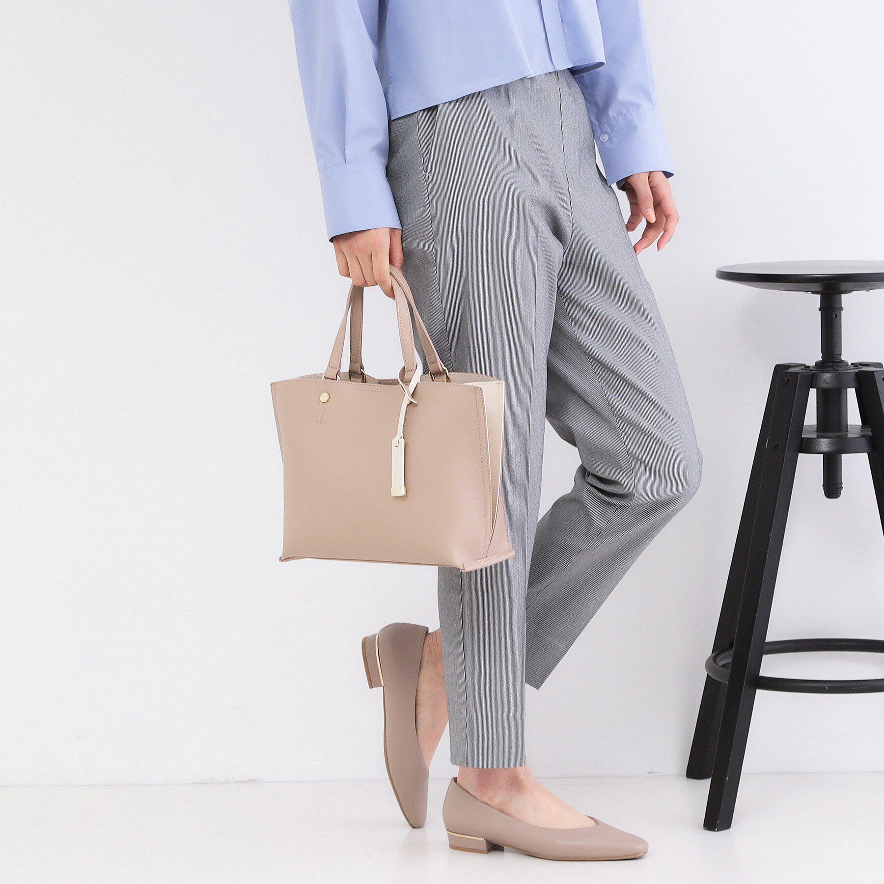 OPAQUE.CLIP「名品バイカラーミドルトート」|トートバッグ|ベージュ(552)